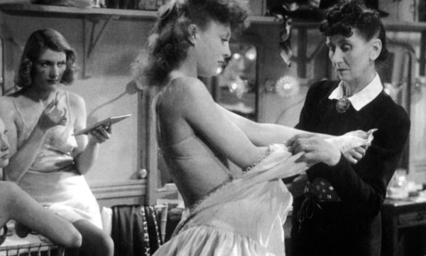 Image du film Falbalas