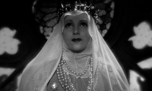 Image du film Les Perles de la couronne